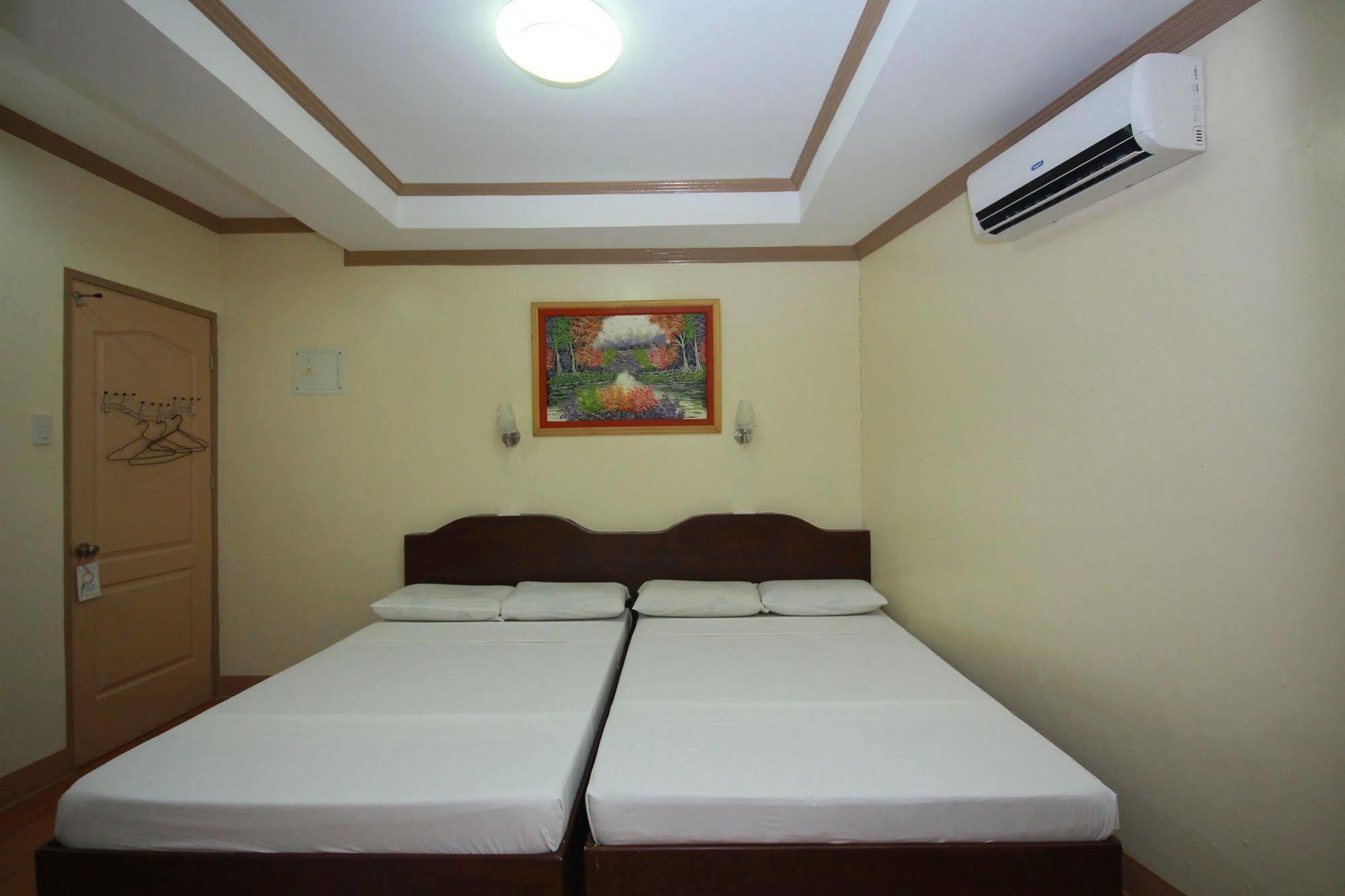 Reddoorz Near Old Tagbilaran Airport Hostel Exterior photo